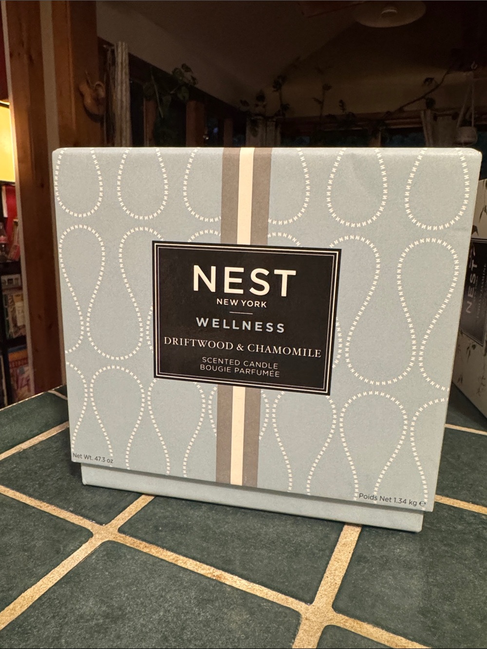 NEST NEW YORK driftwood & chamomile 4-wick luxury Candle - sold out NIB